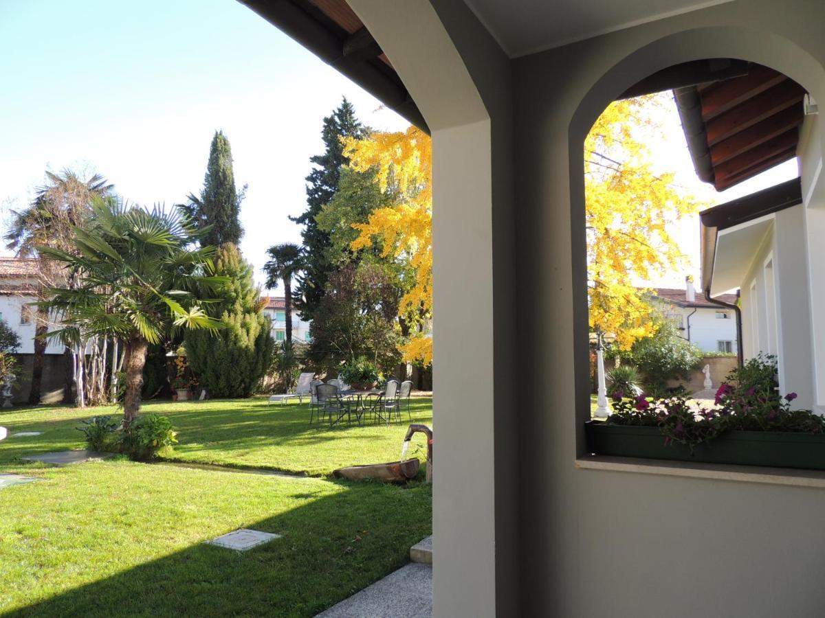 Ginkgo Guest House Ronchis Kültér fotó