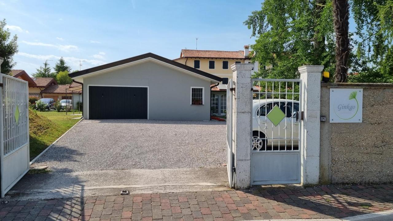 Ginkgo Guest House Ronchis Kültér fotó